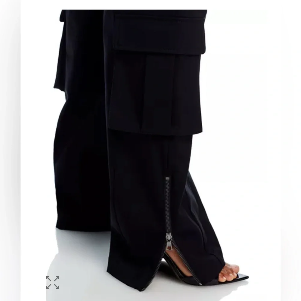 🆕 Alice + Olivia AKERS OVERSIZED CARGO PANT COLOR Black Sz 6 - Picture 3 of 16